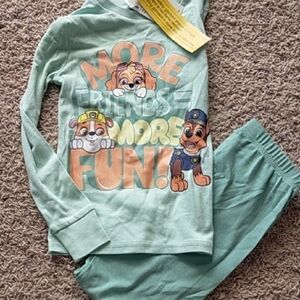 Paw Patrol Pajama set size 7 H&M NWT
